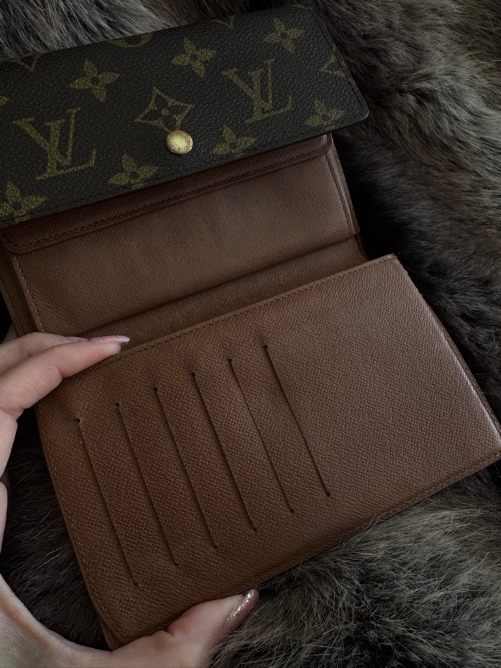 Authentic Louis Vuitton Monogram Wallet - Picture 7 of 11